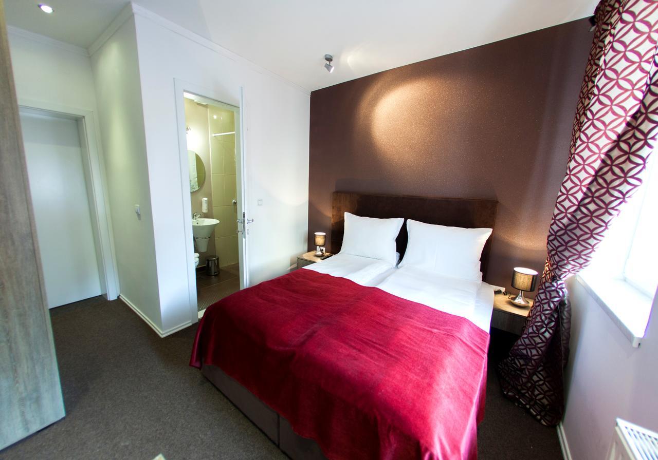 Eshe Boutique Hotel ซาราเยโว ภายนอก รูปภาพ