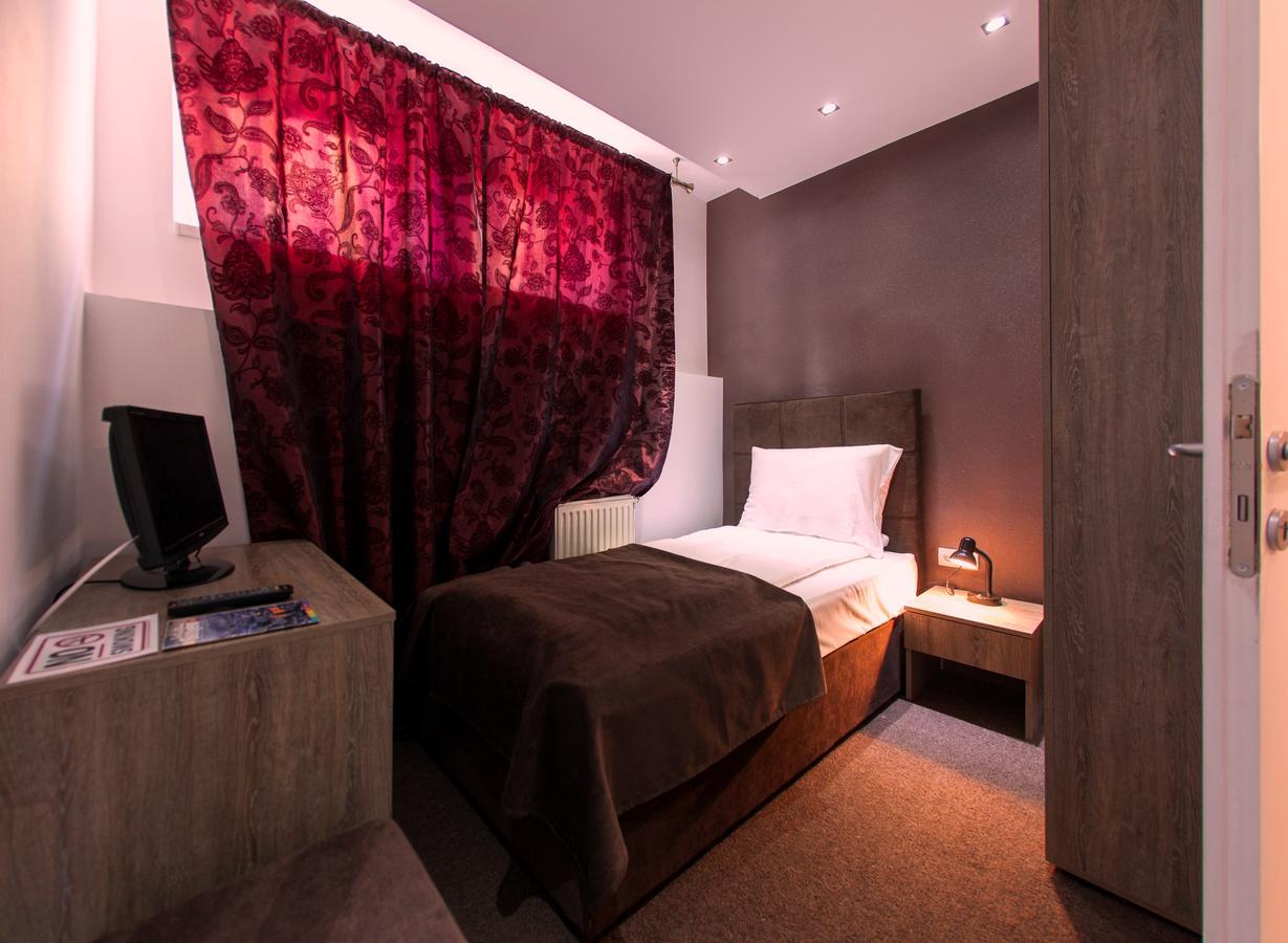 Eshe Boutique Hotel ซาราเยโว ภายนอก รูปภาพ