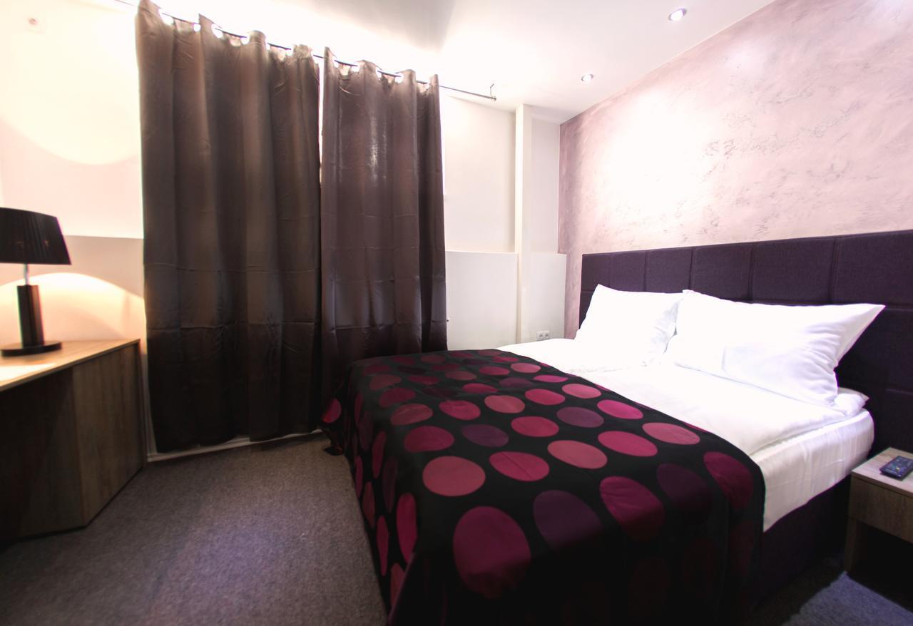 Eshe Boutique Hotel ซาราเยโว ภายนอก รูปภาพ