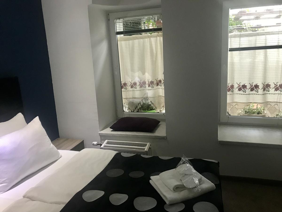 Eshe Boutique Hotel ซาราเยโว ภายนอก รูปภาพ