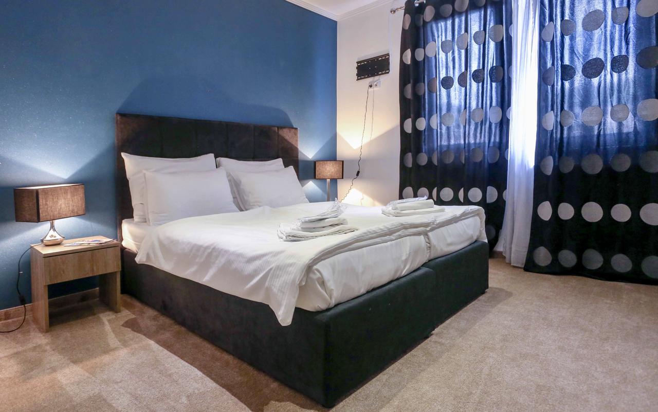 Eshe Boutique Hotel ซาราเยโว ภายนอก รูปภาพ